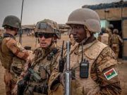 Barkhane sort des bras du Mali pour enlacer le Sahel