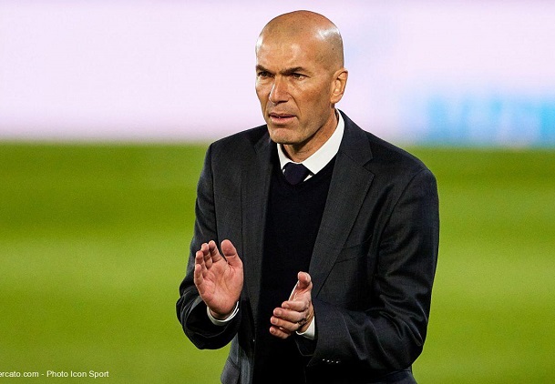 Le technicien français, Zinedine Zidane quitte le Real Madrid après une saison blanche