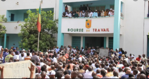Mali : l’union des travailleurs prend acte du changement intervenu