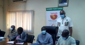 Burkina/11-Décembre : la LONAB signe une convention pour la construction de deux centres de santé