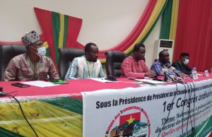 Burkina: les transporteurs routiers du Burkina ont décidé d’enterrer la hache de guerre