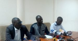 Burkina: des policiers plaident pour leurs camarades licenciés