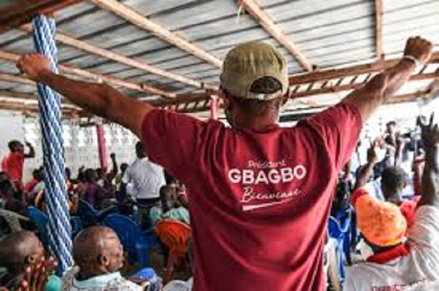 Des partisans de Gbagbo