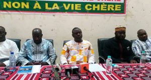 Burkina: les grands transporteurs menacent