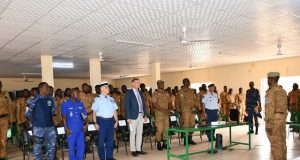 Burkina/ Gendarmerie: remise de diplômes à des stagiaires gendarmes spécialisés