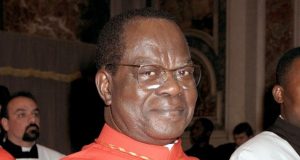 RDC: retour émouvant du cardinal «opposant» au pays natal