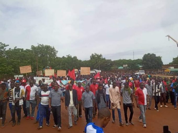 Est du Burkina: des marcheurs remontés contre le gouverneur qui aurait refusé de les recevoir
