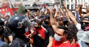 Manifestations en Tunisie : l’Union africaine, l’Union européenne et les USA réagissent pour un retour au calme