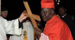 RDC: la dernière prière du cardinal Monsengwo, l’archevêque opposant