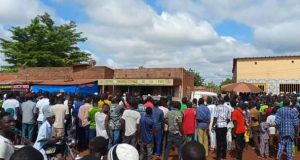 Burkina: des manifestants dispersés à coups de gaz lacrymogène à Solenzo