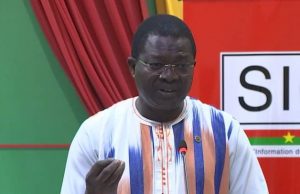 Burkina: les terroristes qui tuent sur le territoire sont «en majorité des Burkinabè»