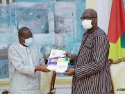 Burkina: le rapport général d’activités du Haut conseil du dialogue social remis à Roch Kaboré
