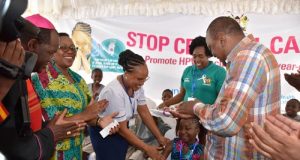 Covid-19: vaccination obligatoire aux fonctionnaires au Kenya