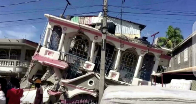 Haïti: un séisme de magnitude 7.2 fait au moins 300 morts