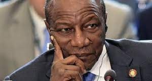 Guinée: les putschistes ont pourtant déjà libéré Alpha Condé!