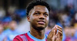 Football: le FC Barcelone a son nouveau numéro 10