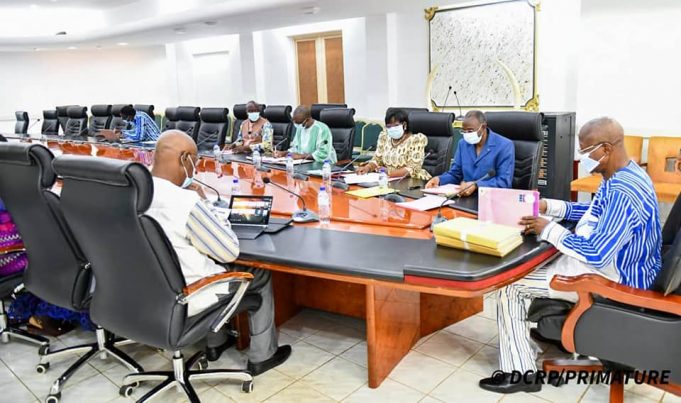 Burkina: évaluation des membres du gouvernement