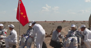 Chine: les premiers astronautes de la mission Shenzhou-12 de retour sur terre