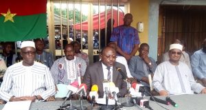Vie chère au Burkina: l’opposition appelle à la réouverture des frontières