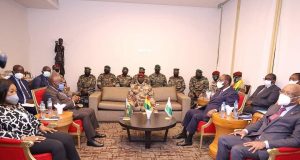 Guinée: Alassane Ouattara et Nana Akufo-Addo à Conakry