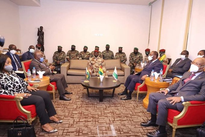 Guinée: Alassane Ouattara et Nana Akufo-Addo à Conakry
