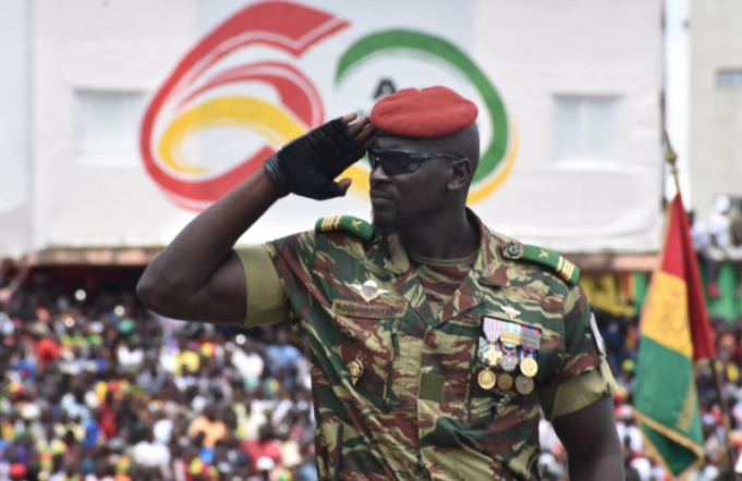 Guinée: les ministres sortants et les présidents des institutions convoqués pour une réunion