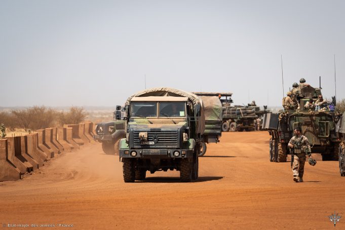 Sahel: Barkhane neutralise cinq groupes armés terroristes