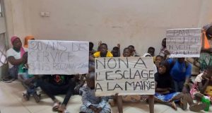 Ouagadougou: des ouvriers de la mairie centrale réclament des arriérés de paiements