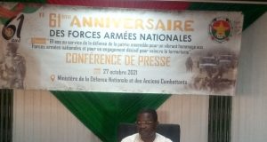 Burkina: «La majorité de ceux qui nous attaquent sont des nationaux» (ministre Défense)