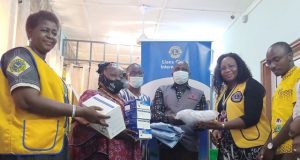Lutte contre la mortalité néonatale: le Lions Club Ouaga Oasis fait un don au CHU Yalgado