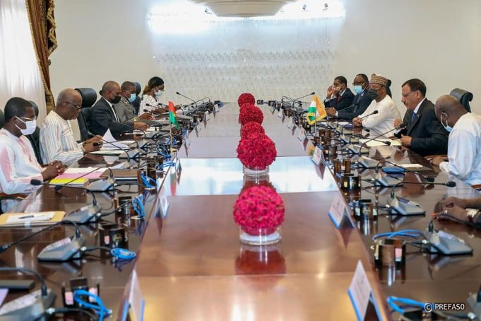 Sécurité: le Burkina et le Niger comptent mutualiser davantage leur coopération