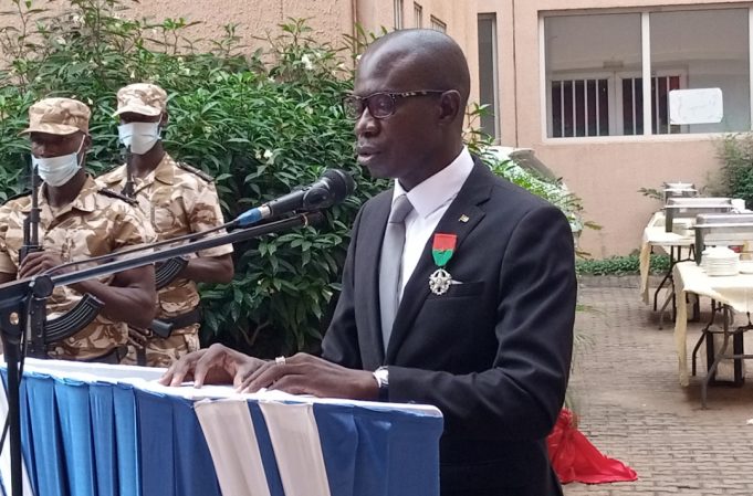 Burkina: le chef de l’Etat confirme Aziz Bamogo à la tête du CSC