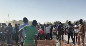 Burkina: 36 gendarmes tués à Inata reposent à Gounghin