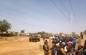 Burkina: le convoi de l’armée française se retire de la ville de Kaya