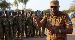 Burkina: les militaires déployés à l’Est «félicités pour leur engagement»