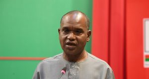 Burkina: le gouvernement plaide pour la libération du convoi militaire français bloqué à Laongo