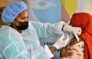 Comores: la vaccination anti-covid rendue obligatoire