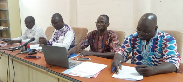 Des membres de la CNSE