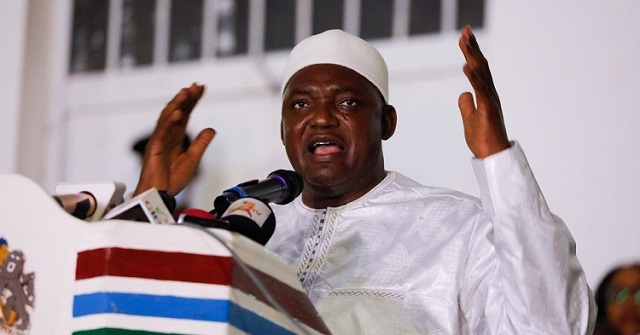 Le président Adama Barrow réélu pour un second mandat en Gambie
