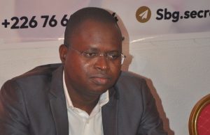 Sanctions contre le Mali: « La CEDEAO doit être embarrassée aujourd’hui » (Pr Ousséni Illy)