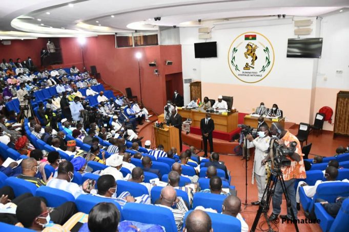 Lutte anti-terroriste: les Burkinabè vont contribuer à l’effort de guerre