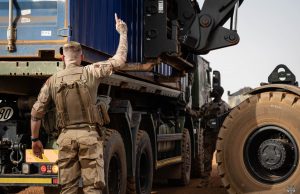 Mali: début des mouvements logistiques de ré-articulation de la force Barkhane