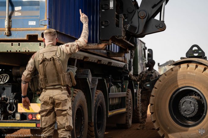 Mali: début des mouvements logistiques de ré-articulation de la force Barkhane