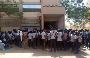 Burkina: mouvement d’humeur des étudiants de l’ENSP au ministère de la Santé