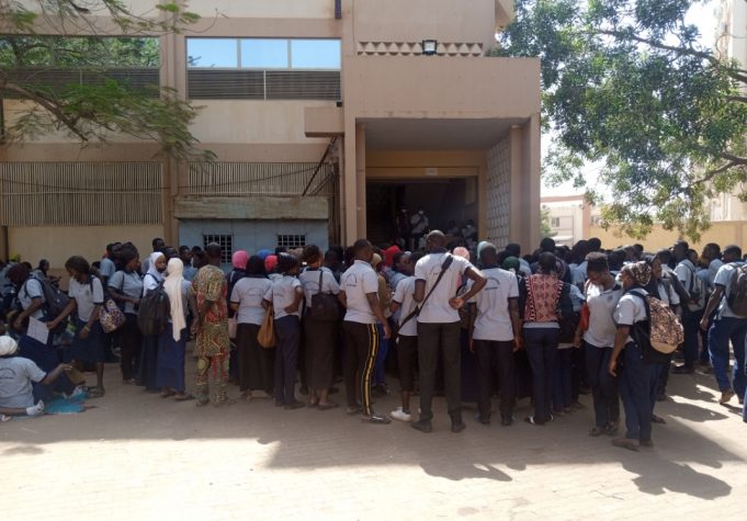 Burkina: mouvement d’humeur des étudiants de l’ENSP au ministère de la Santé
