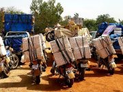 Burkina: saisie de huit motos et 125 colis de médicaments contrefaits et de cigarettes