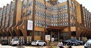 Burkina: révocation de 21 agents pour usage de faux diplômes