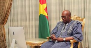 Burkina: des partis politiques appellent à la « libération immédiate et sans conditions » de Roch Kaboré