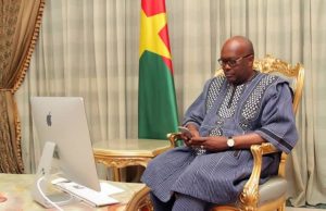 Burkina: des partis politiques appellent à la « libération immédiate et sans conditions » de Roch Kaboré