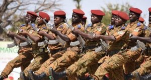 Burkina: le gouvernement pour l’envoi d’un contingent militaire au Niger